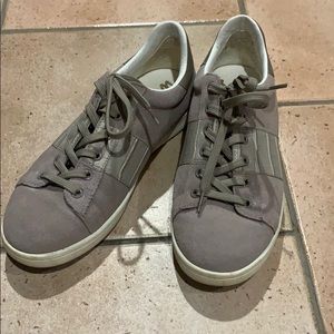 Greyson/brown sneakers